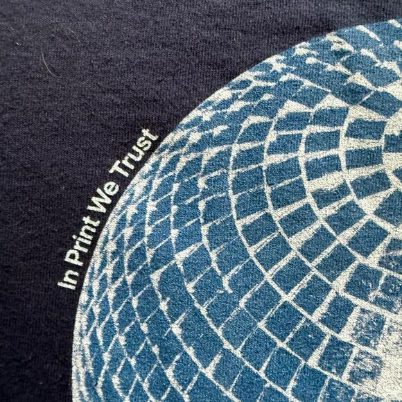 Unbranded Women's Navy and Blue T-shirt - Picture 2 of 3